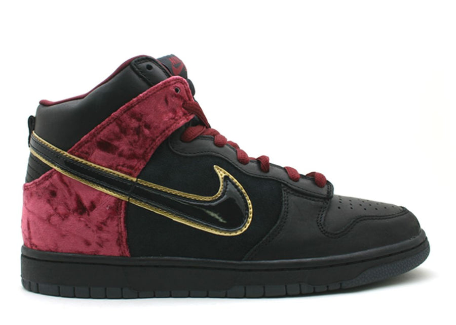 Nike Dunk High Premium SB Bloody Sunday