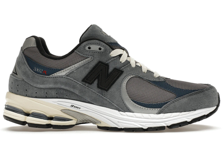 a new model that takes inspiration from classic silhouettes in the New Balance 900 series